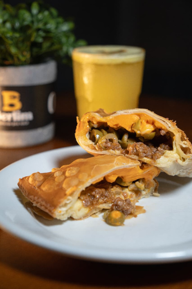 Na compra de um doce ou salgado, ganhe outro doce ou salgado de igual ou menor valor