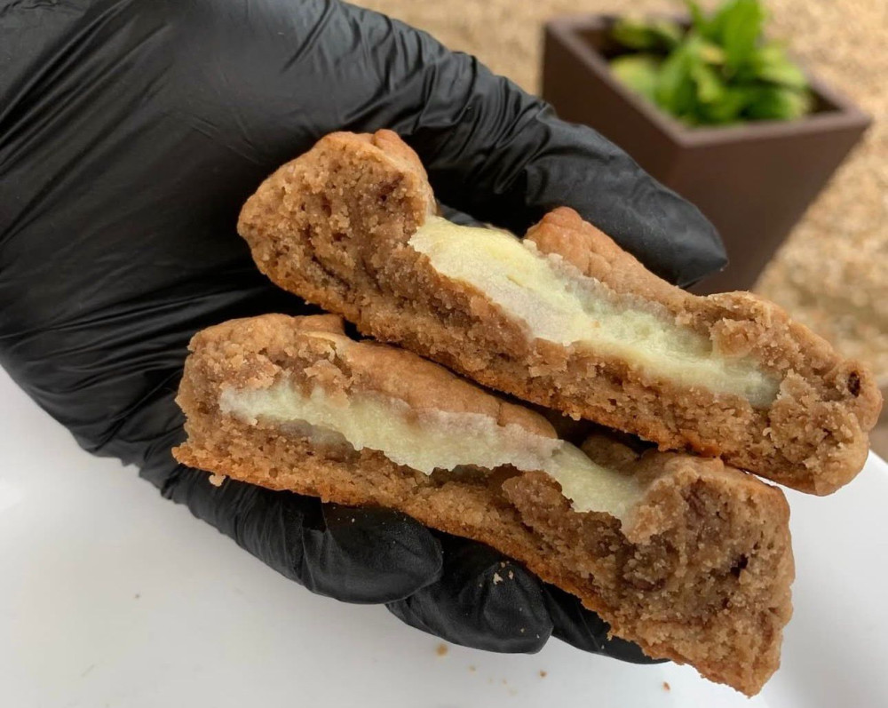 Na compra de um cookie, ganhe outro de igual ou menor valor