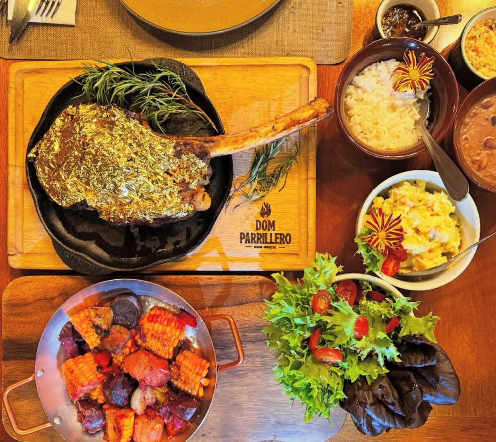 Na compra de um prato para compartilhar, ganhe 50% de desconto