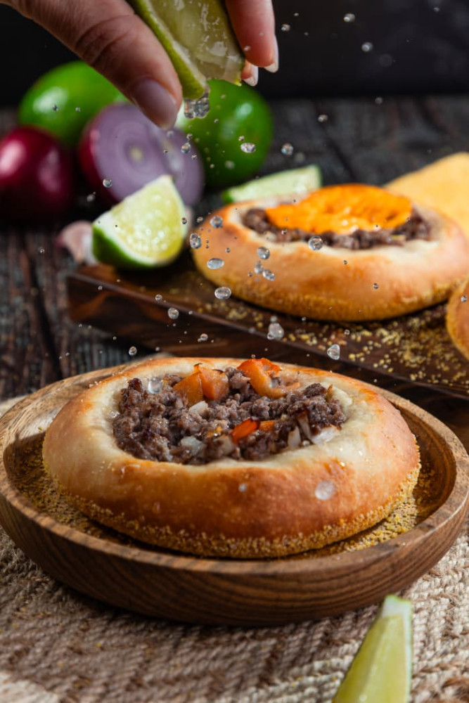 Na compra do combo do gaúcho com 4 esfihas salgadas mais 2 refrigerantes 200ml, ganhe 50% de desconto