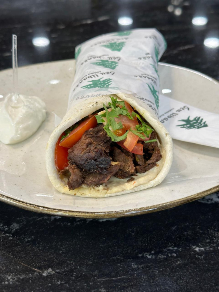 Na compra de um prato individual, ganhe outro de igual ou menor valor