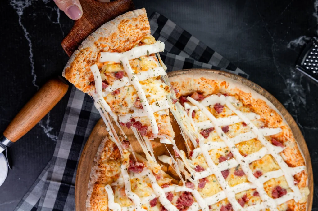 Na compra de uma pizza gigante, ganhe outra de igual ou menor valor
